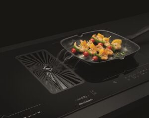 Kodumasinad | Induktsioonpliidiplaat koos õhupuhastajaga De Dietrich DPI7888BH Coal Black | Tehnomaan