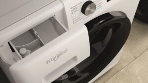 Kodumasinad | Kuivatiga pesumasin Whirlpool FFWDB864349BVEE | Tehnomaan