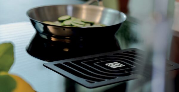 Kodumasinad | Induktsioonpliidiplaat koos õhupuhastajaga Faber Galileo Smart | Tehnomaan