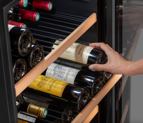 Kodumasinad | Veinikülmik La Sommeliere LS117BLACK | Tehnomaan