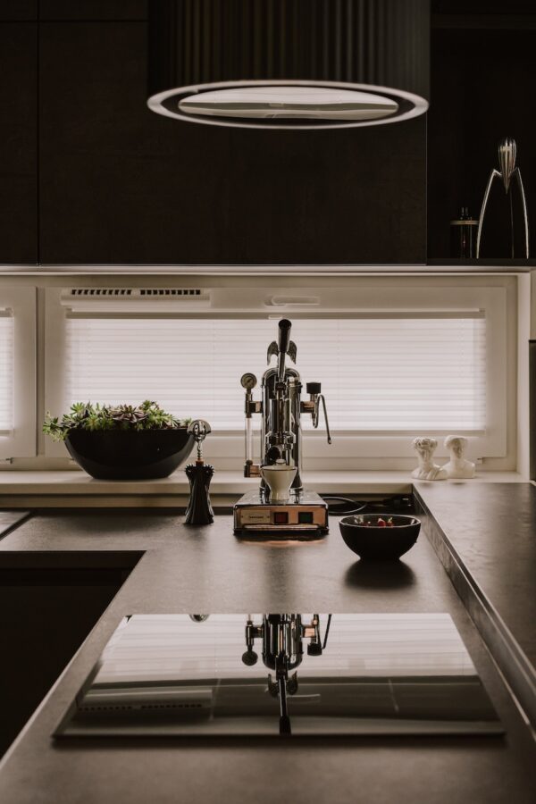 Kodumasinad | Õhupuhastaja Ciarko Design Monogram Isola SmartLink must | Tehnomaan