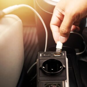 Kodumasinad | Vooluinverter 200 W Manta MPI200C | Tehnomaan