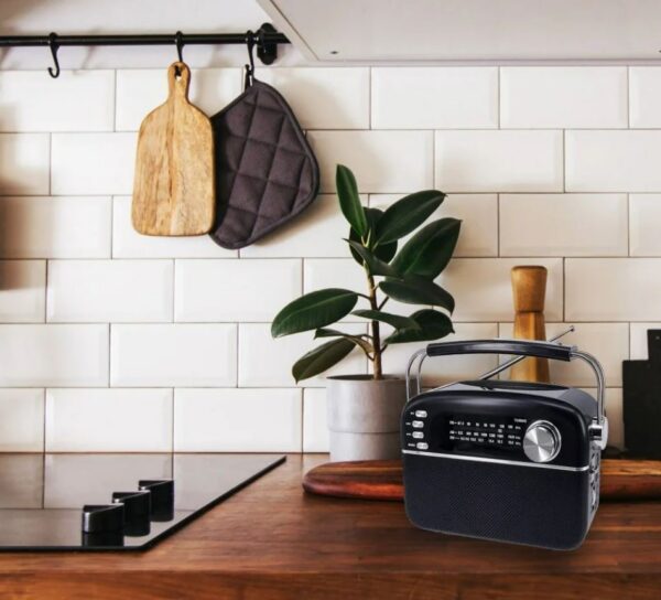 Kodumasinad | Päikesepatareidega raadio Manta RDI918 | Tehnomaan