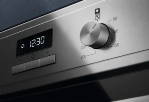 Electrolux EOF3H70X - Image 3