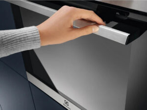 Electrolux EOF3H50BX - Image 5