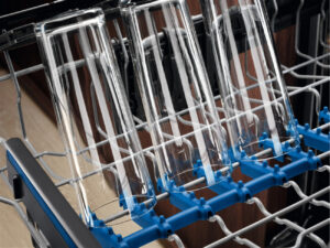 Electrolux EEM43300IX - Image 3