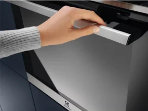 Electrolux EOC6H76X - Image 4